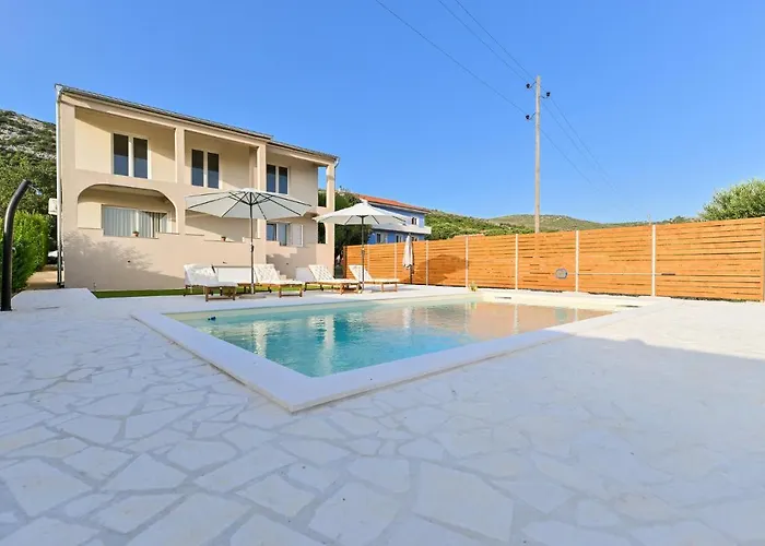 Nice Home In Pakostane With Wifi * Vrana (Zadar)