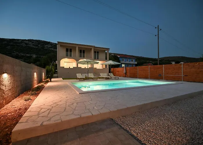 Nice Home In Pakostane With Wifi * Vrana (Zadar)