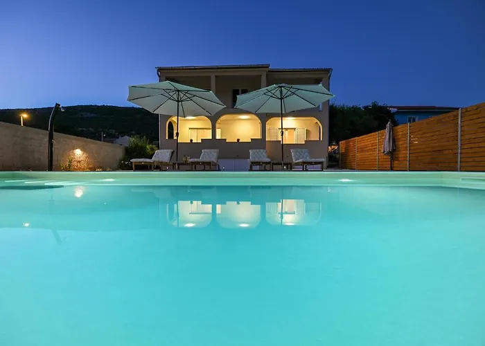 Nice Home In Pakostane With Wifi