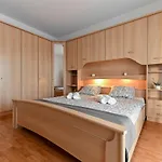 Nice Home In Pakostane With Wifi Semesterbostad *