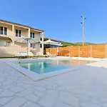 Nice Home In Pakostane With Wifi * Vrana (Zadar)